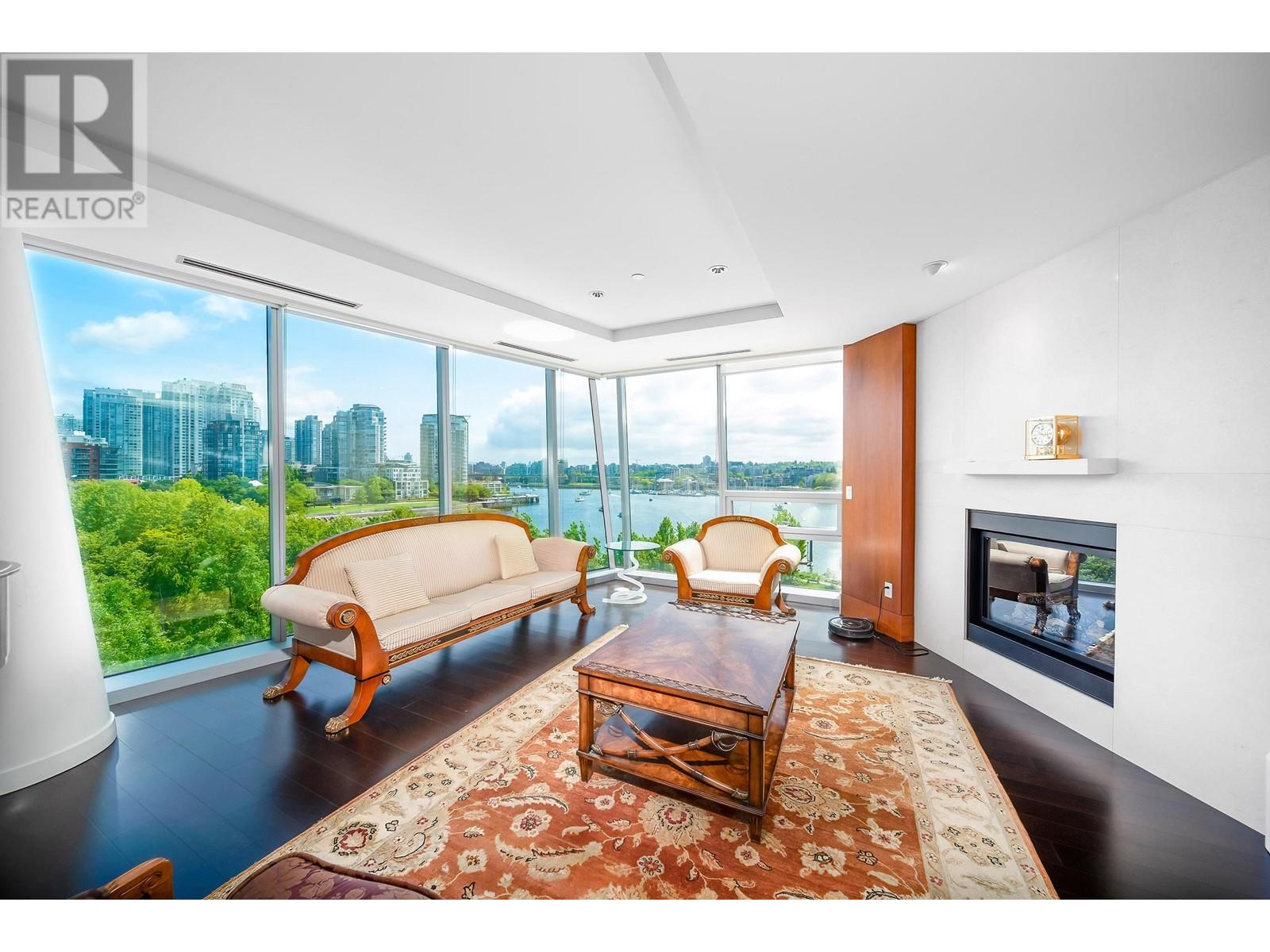 Listing Picture 4 of 34 : 702 1560 HOMER MEWS, Vancouver / 溫哥華 - 魯藝地產 Yvonne Lu Group - MLS Medallion Club Member