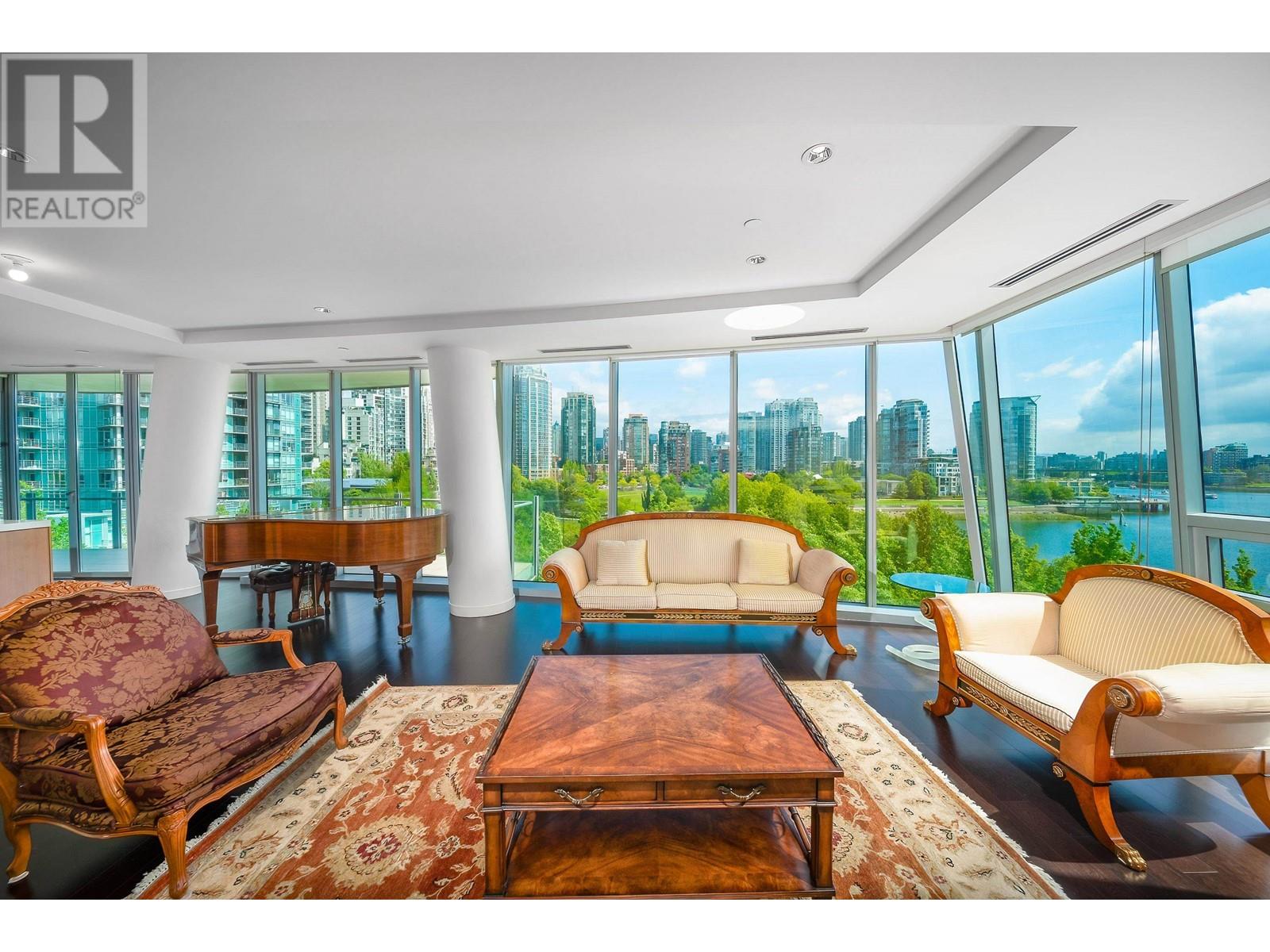 Listing Picture 2 of 34 : 702 1560 HOMER MEWS, Vancouver / 溫哥華 - 魯藝地產 Yvonne Lu Group - MLS Medallion Club Member