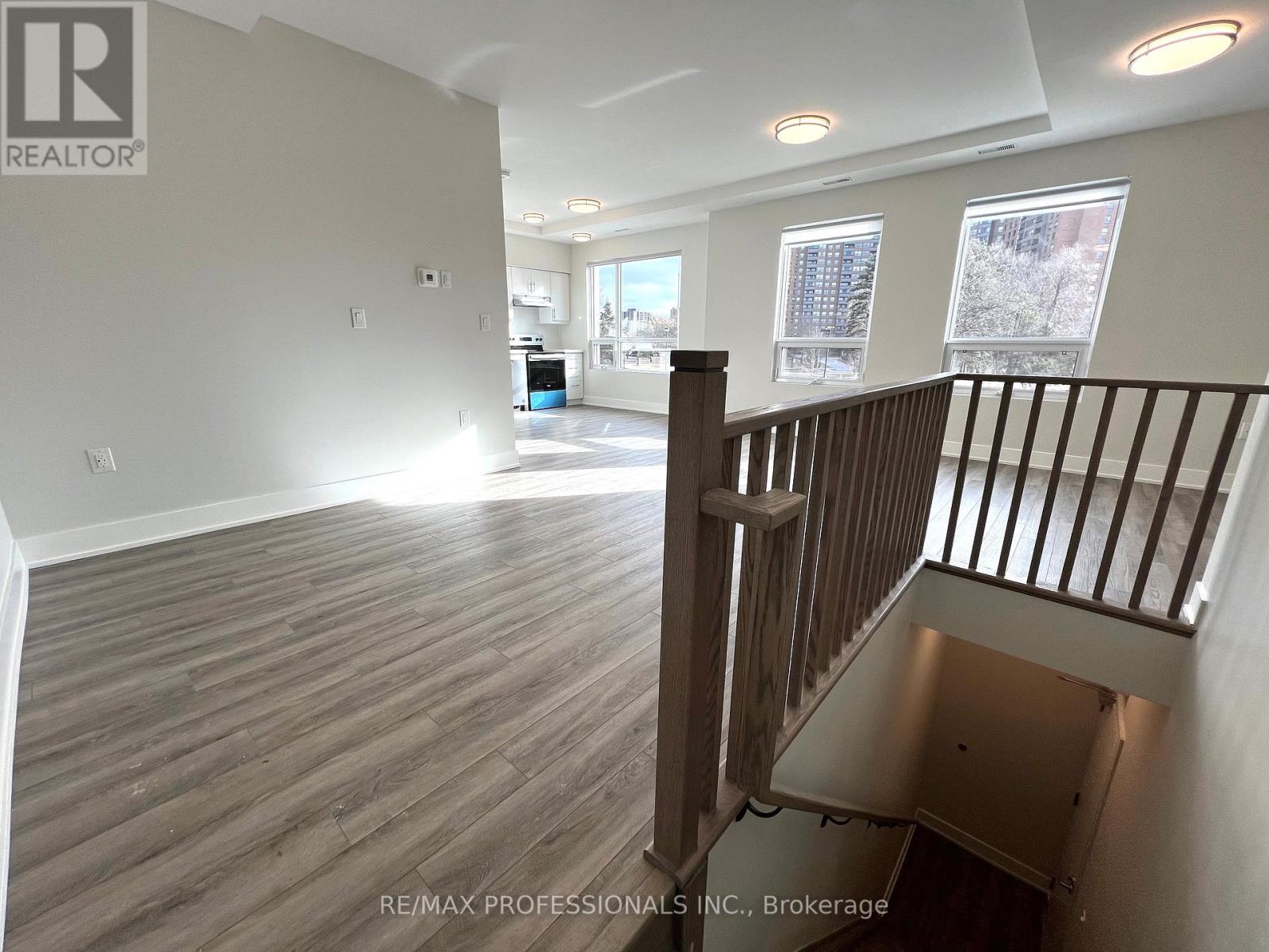 102 - 62 Dixfield Drive, Toronto, Ontario  M9C 3W1 - Photo 3 - W11912162