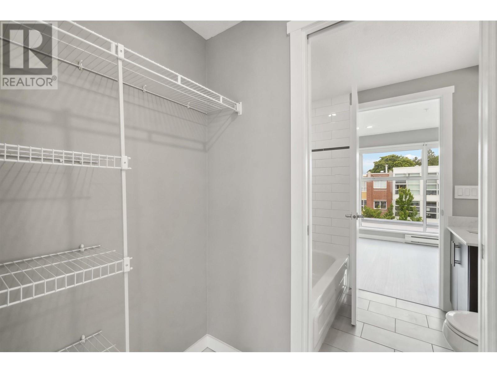 6 2880 W 4th Avenue, Vancouver, British Columbia  V6K 1R2 - Photo 23 - R2953658