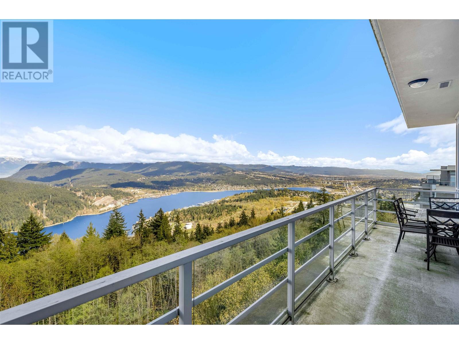 Listing Picture 14 of 35 : 1502 9080 UNIVERSITY CRESCENT, Burnaby / 本拿比 - 魯藝地產 Yvonne Lu Group - MLS Medallion Club Member