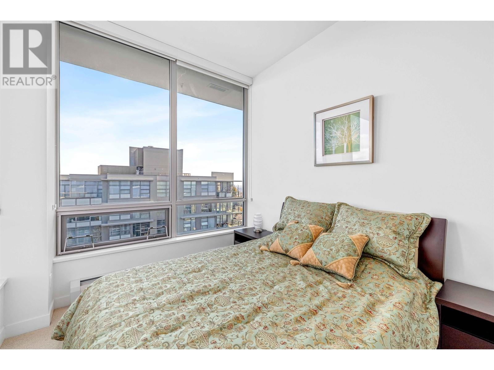 Listing Picture 19 of 35 : 1502 9080 UNIVERSITY CRESCENT, Burnaby / 本拿比 - 魯藝地產 Yvonne Lu Group - MLS Medallion Club Member