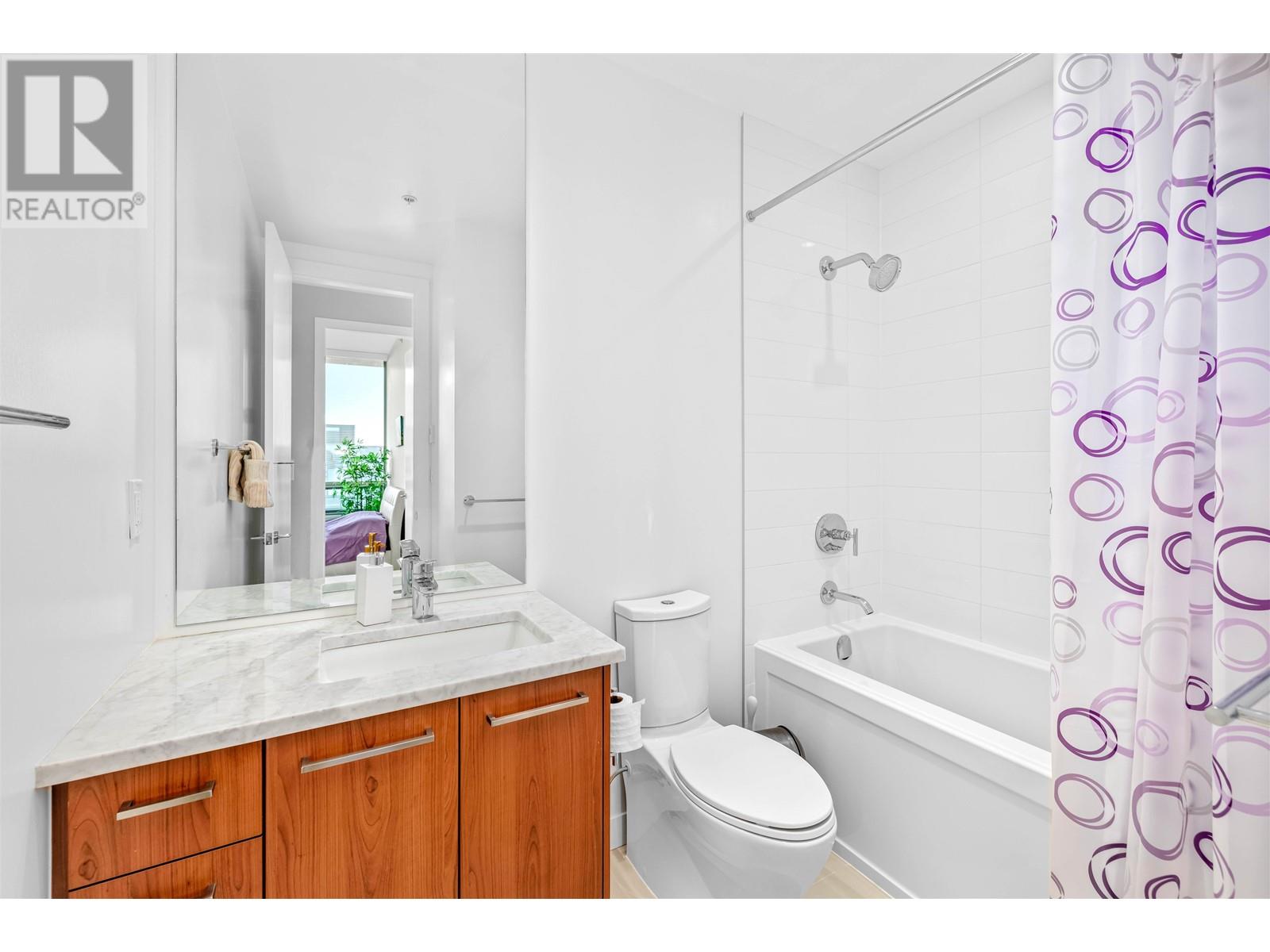 Listing Picture 20 of 35 : 1502 9080 UNIVERSITY CRESCENT, Burnaby / 本拿比 - 魯藝地產 Yvonne Lu Group - MLS Medallion Club Member