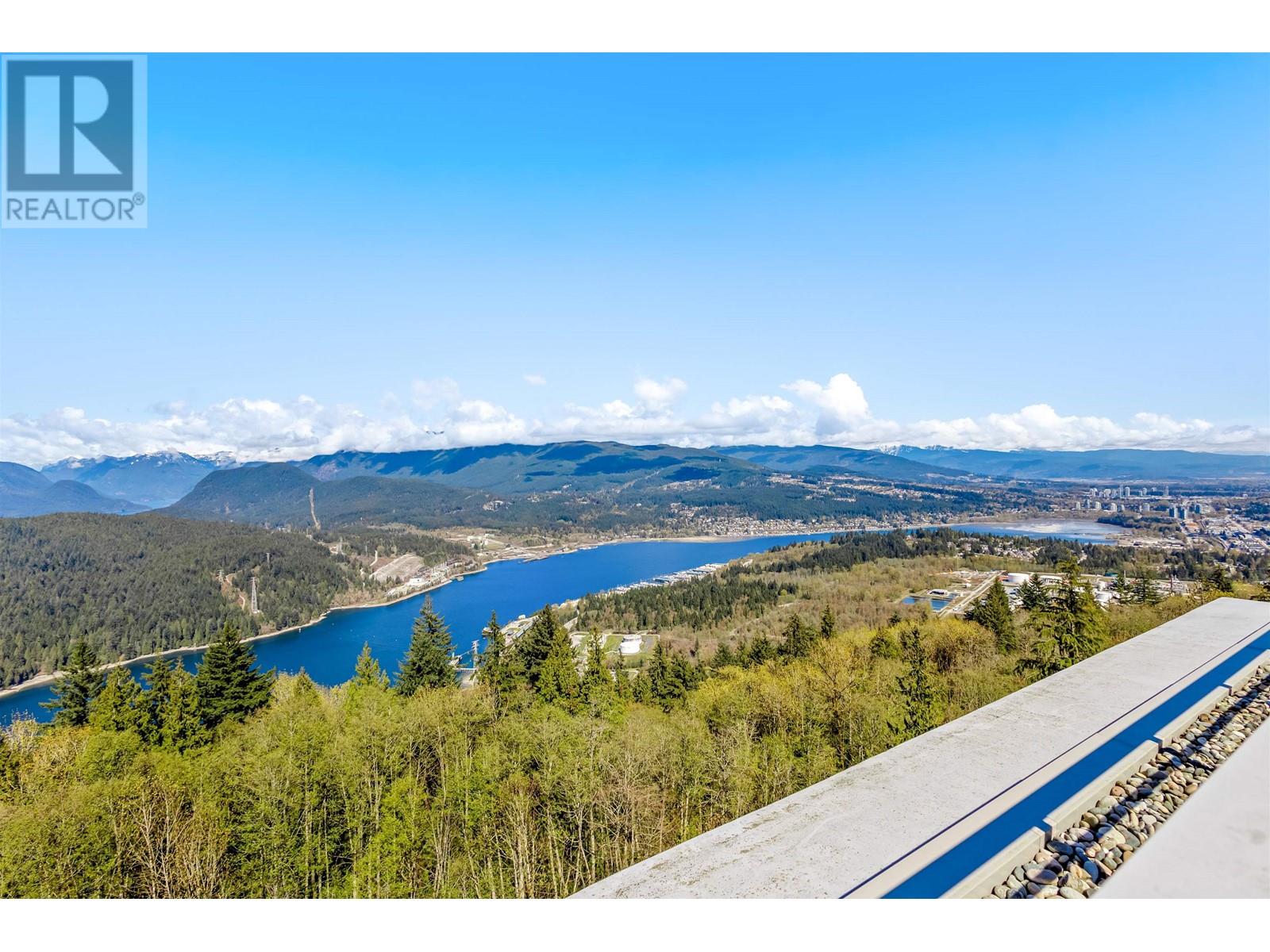 Listing Picture 30 of 35 : 1502 9080 UNIVERSITY CRESCENT, Burnaby / 本拿比 - 魯藝地產 Yvonne Lu Group - MLS Medallion Club Member