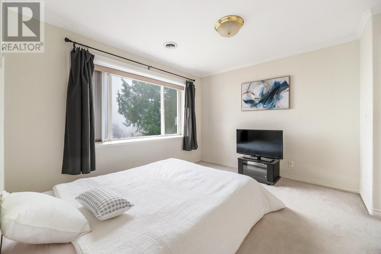 5698 Clinton Street, Burnaby, British Columbia  V5J 2M1 - Photo 12 - R2953695