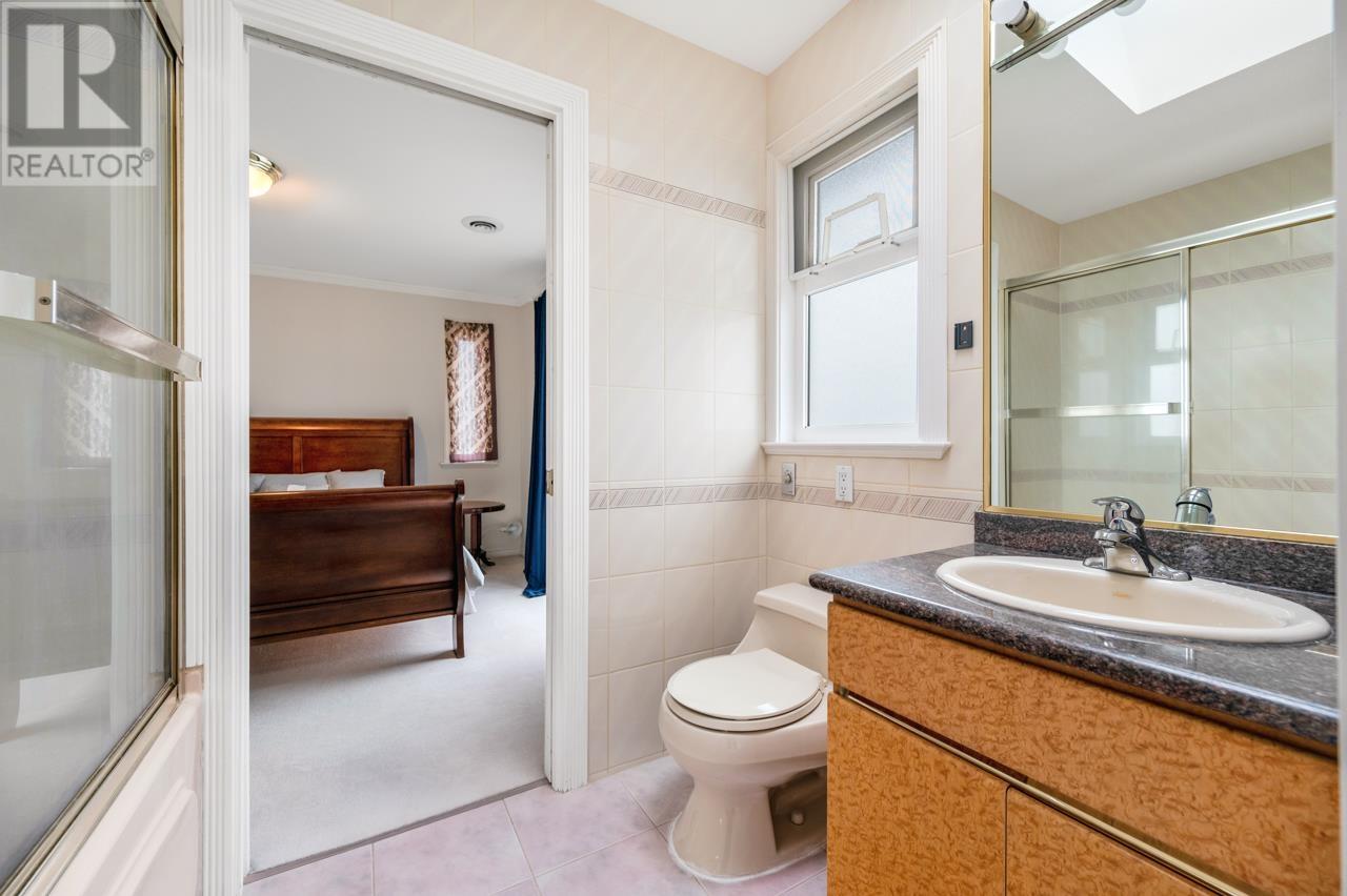 5698 Clinton Street, Burnaby, British Columbia  V5J 2M1 - Photo 16 - R2953695