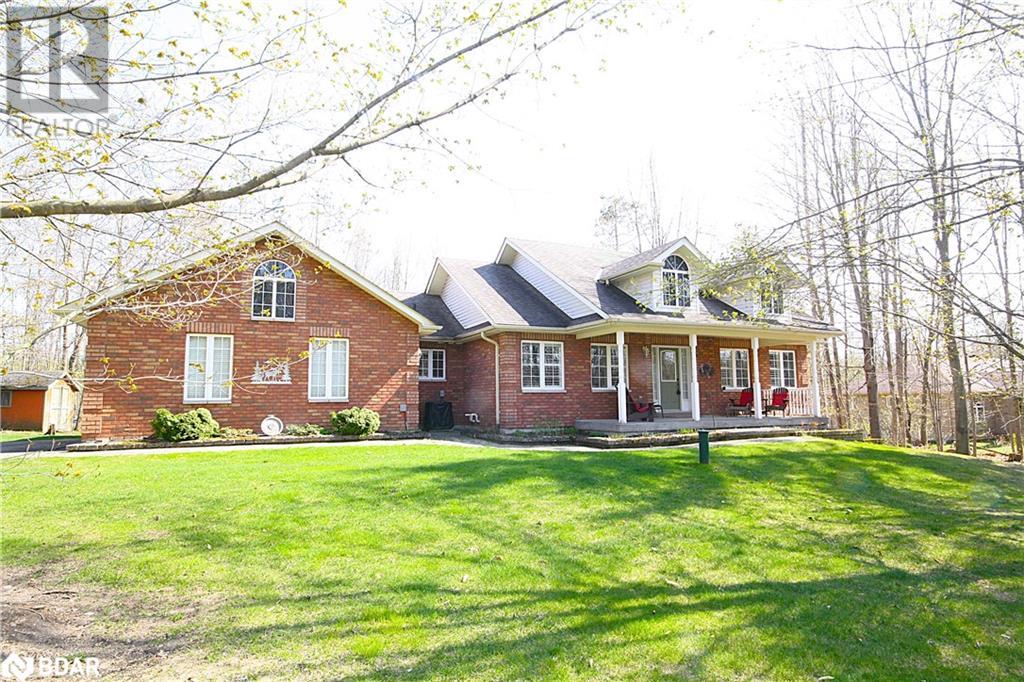 2 Pineview Drive, Oro-Medonte, Ontario  L0L 2L0 - Photo 1 - 40688509