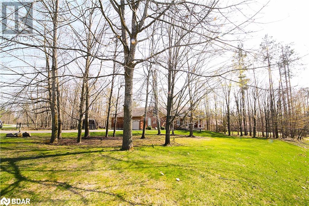 2 Pineview Drive, Oro-Medonte, Ontario  L0L 2L0 - Photo 2 - 40688509