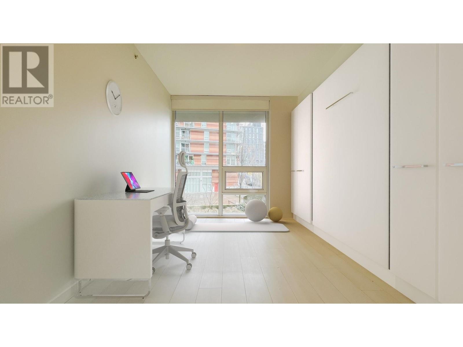 Listing Picture 12 of 22 : 201 180 E 2ND AVENUE, Vancouver / 溫哥華 - 魯藝地產 Yvonne Lu Group - MLS Medallion Club Member