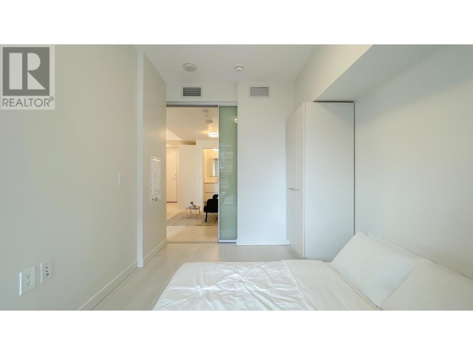 Listing Picture 15 of 22 : 201 180 E 2ND AVENUE, Vancouver / 溫哥華 - 魯藝地產 Yvonne Lu Group - MLS Medallion Club Member