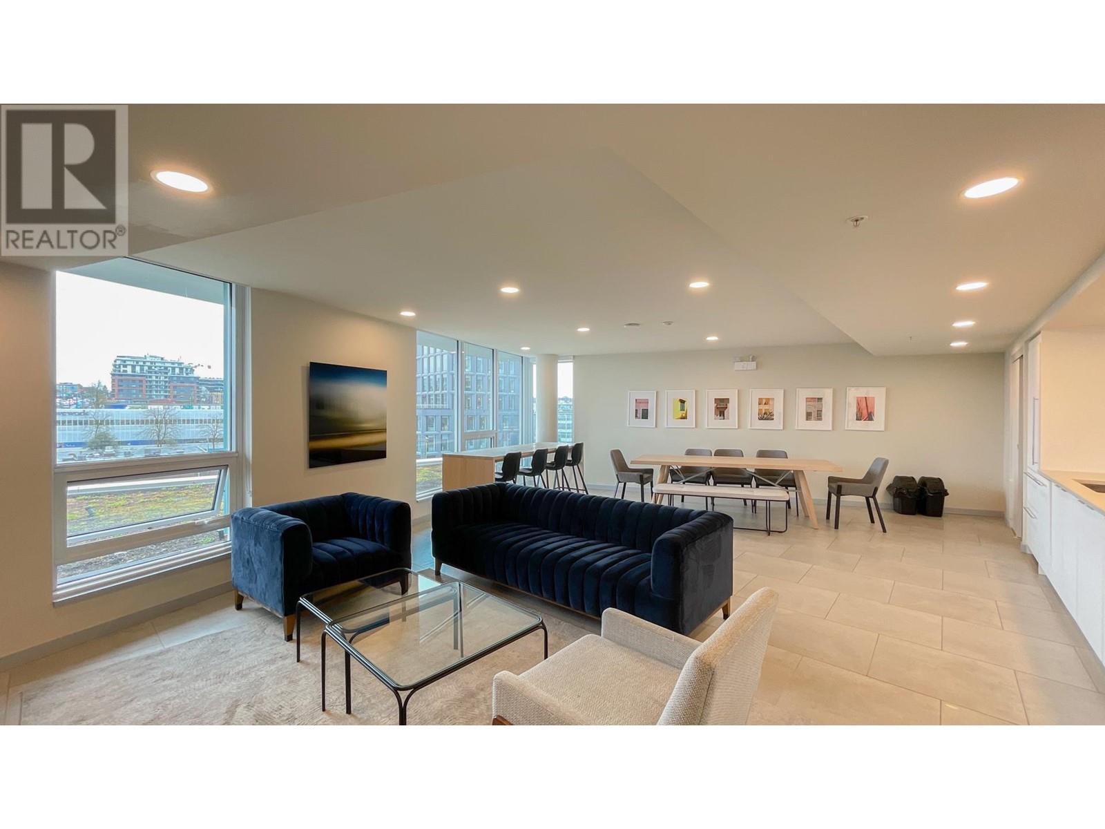 Listing Picture 18 of 22 : 201 180 E 2ND AVENUE, Vancouver / 溫哥華 - 魯藝地產 Yvonne Lu Group - MLS Medallion Club Member