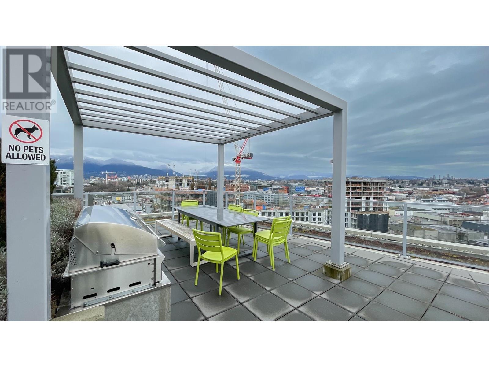 Listing Picture 19 of 22 : 201 180 E 2ND AVENUE, Vancouver / 溫哥華 - 魯藝地產 Yvonne Lu Group - MLS Medallion Club Member