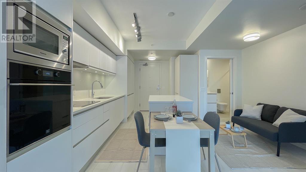 Listing Picture 4 of 22 : 201 180 E 2ND AVENUE, Vancouver / 溫哥華 - 魯藝地產 Yvonne Lu Group - MLS Medallion Club Member