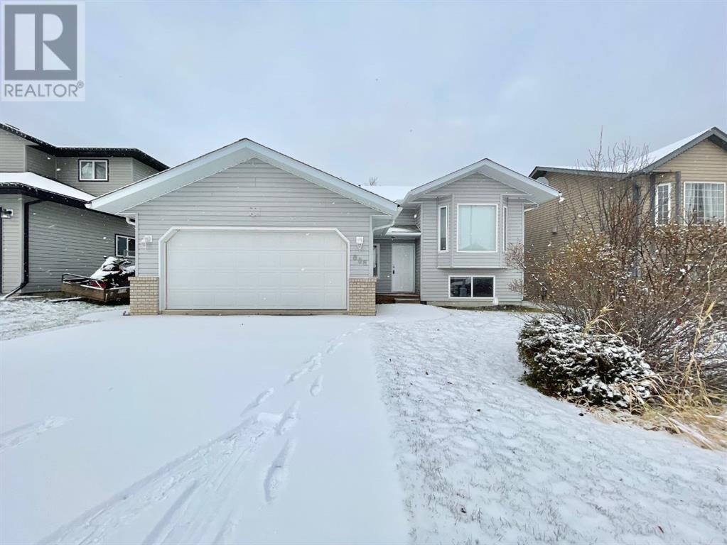 808 10 Street, Fox Creek, Alberta