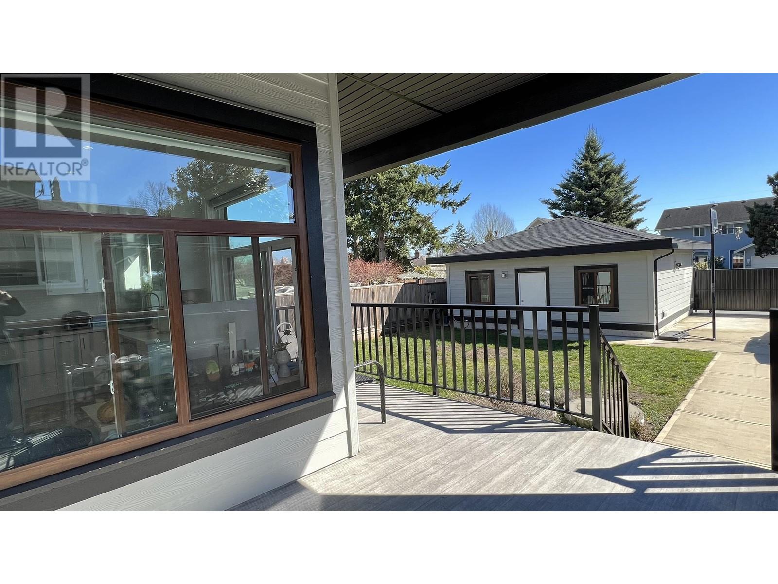 1422 Tenth Avenue, New Westminster, British Columbia  V3M 3J1 - Photo 5 - R2953503