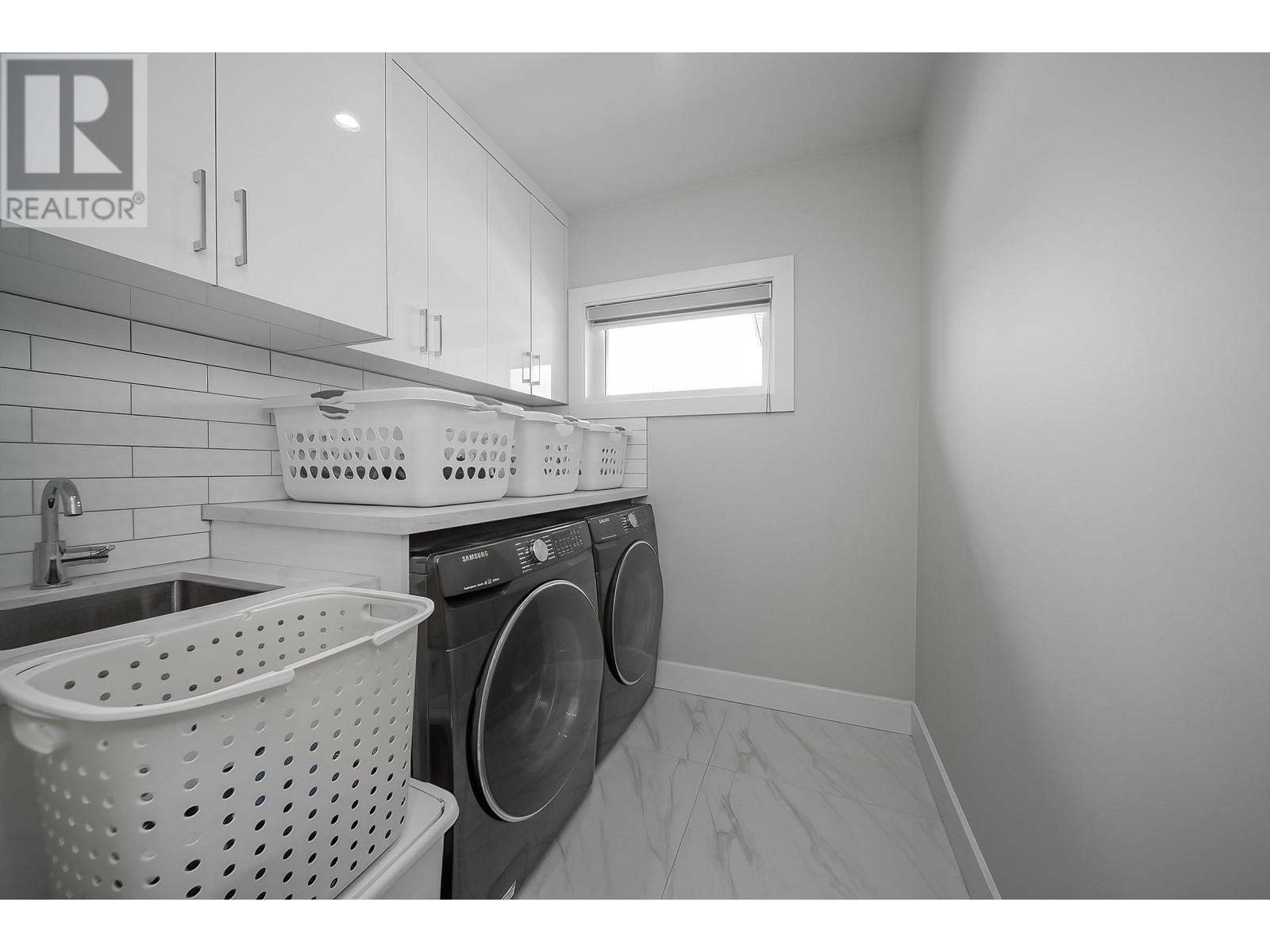 1422 Tenth Avenue, New Westminster, British Columbia  V3M 3J1 - Photo 31 - R2953503