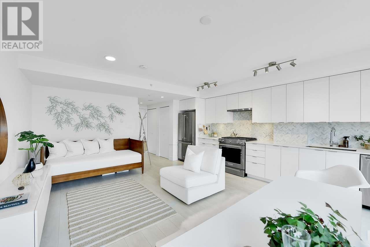 409 131 E 3rd Street, North Vancouver, British Columbia  V7L 0E3 - Photo 5 - R2941088