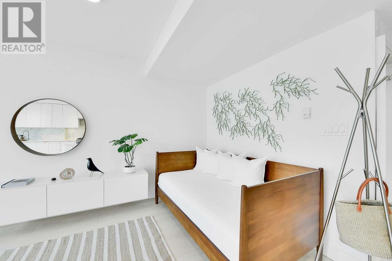 409 131 E 3rd Street, North Vancouver, British Columbia  V7L 0E3 - Photo 10 - R2941088
