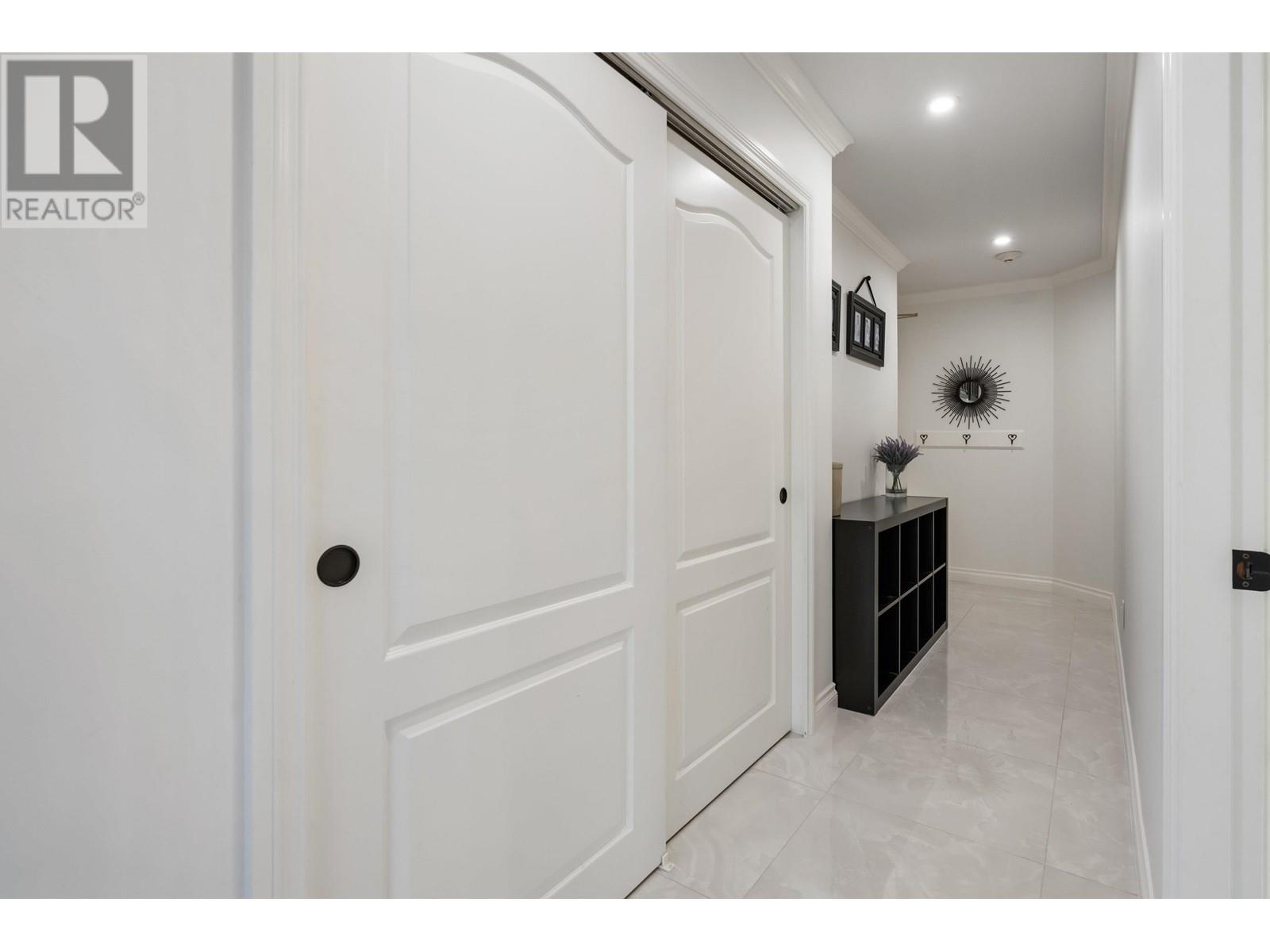 507 1327 E Keith Road, North Vancouver, British Columbia V7J 3T5 - Photo 4 - R2953825