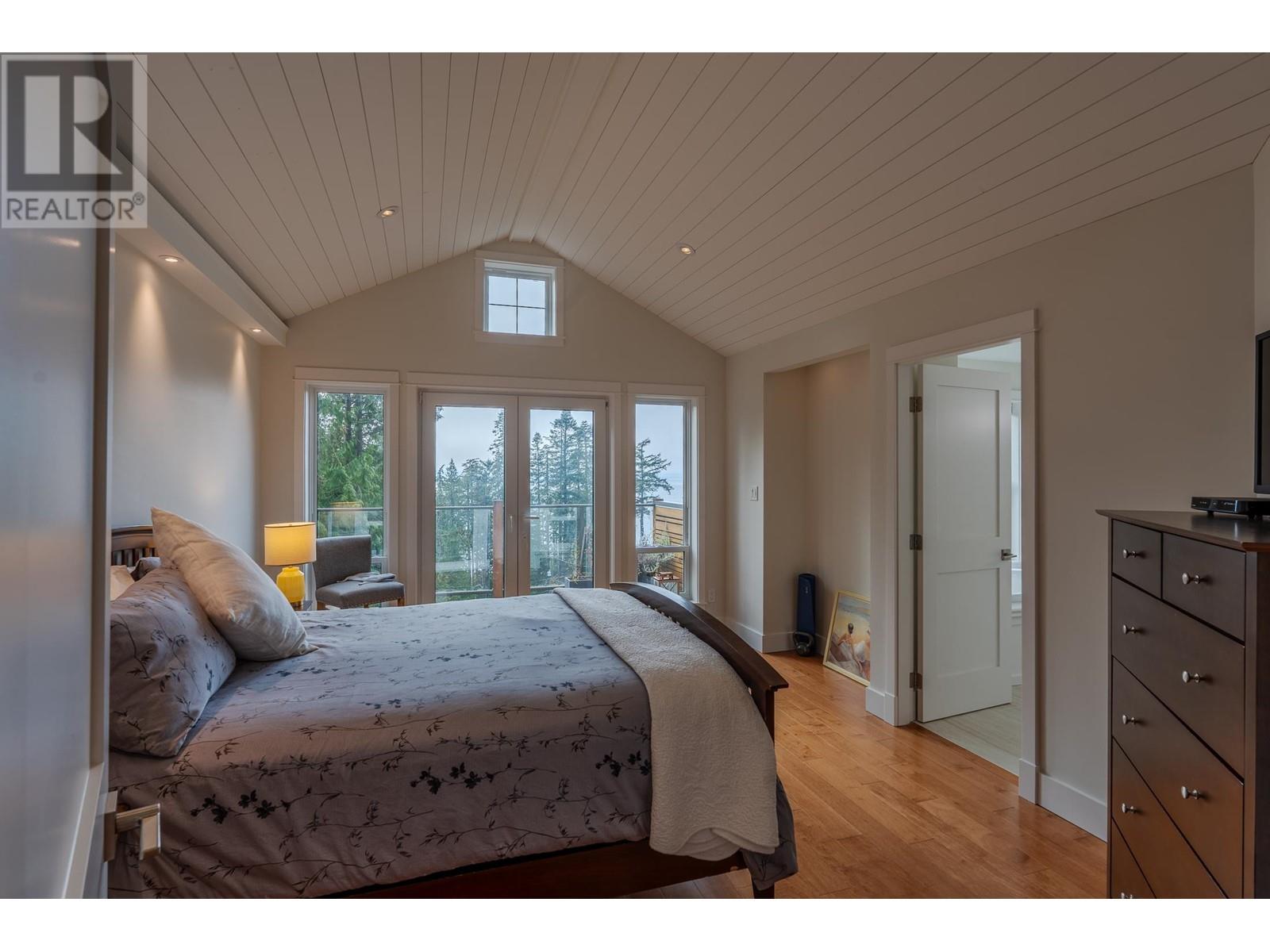 153 Swallow Road, Gibsons, British Columbia  V0N 1V3 - Photo 25 - R2953831