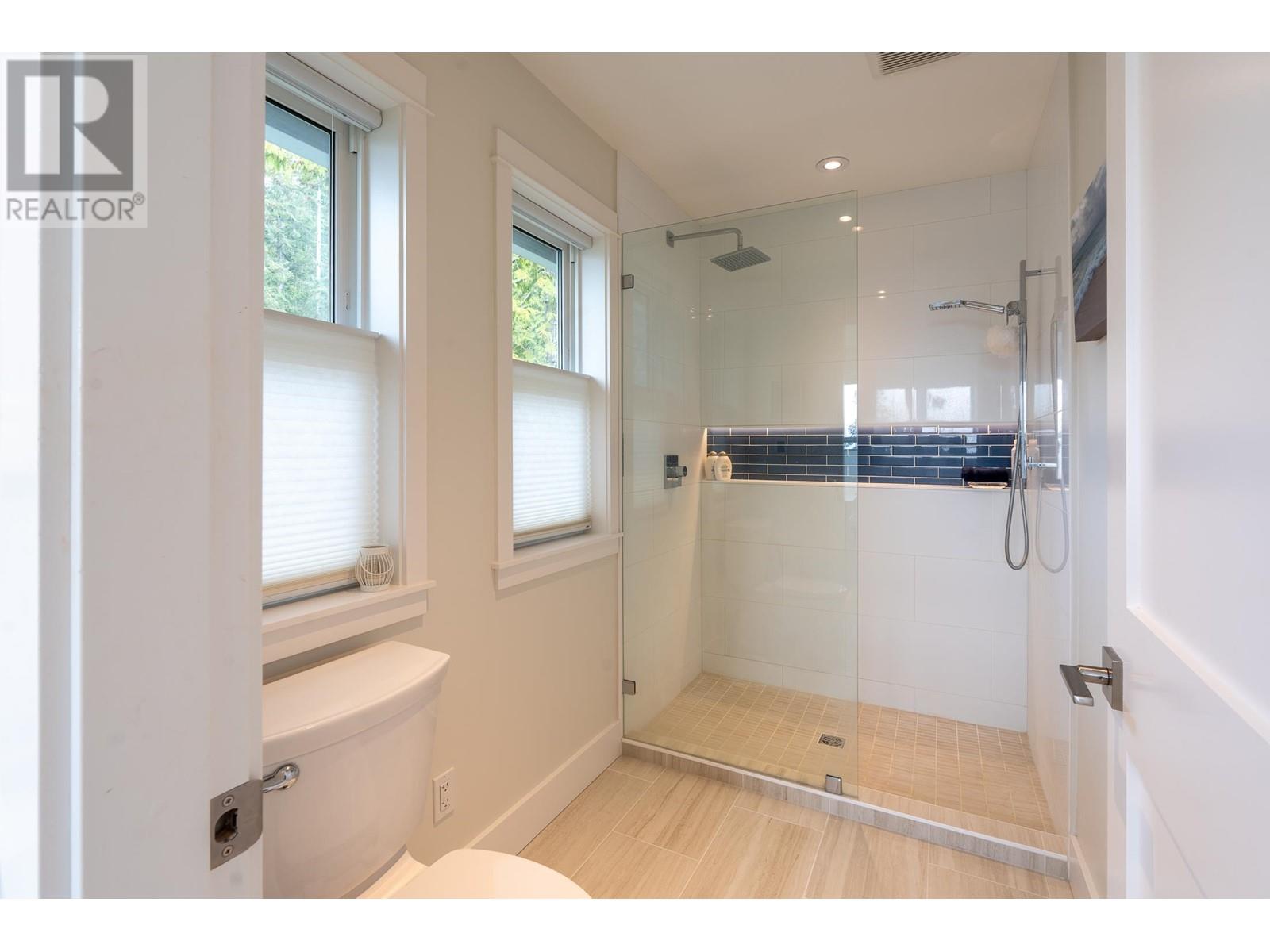 153 Swallow Road, Gibsons, British Columbia  V0N 1V3 - Photo 29 - R2953831