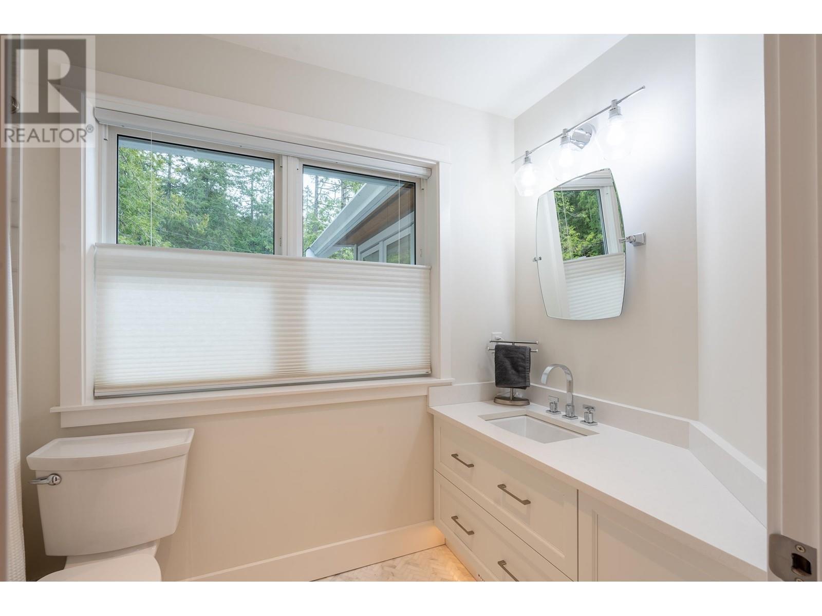 153 Swallow Road, Gibsons, British Columbia  V0N 1V3 - Photo 32 - R2953831