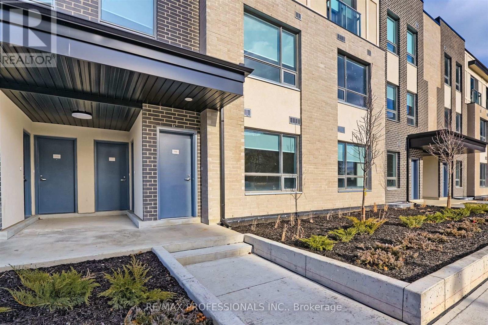 112 - 62 DIXFIELD DRIVE, Toronto, Ontario