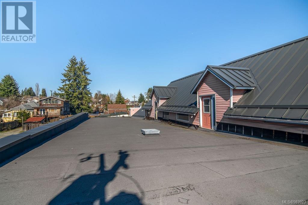 2712 Dunsmuir Ave, Cumberland, British Columbia  V0R 1S0 - Photo 53 - 983923