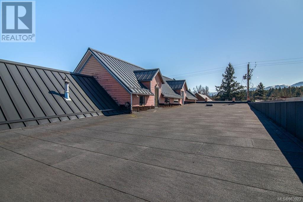 2712 Dunsmuir Ave, Cumberland, British Columbia  V0R 1S0 - Photo 54 - 983923