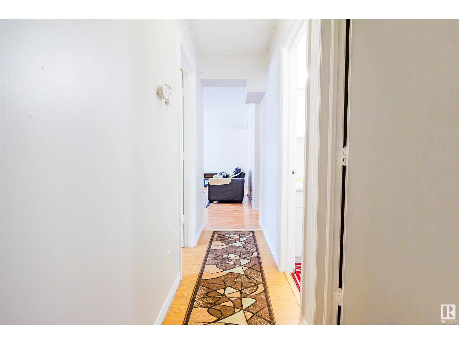 8437 29 Av Nw, Edmonton, Alberta  T6K 3M8 - Photo 12 - E4417307