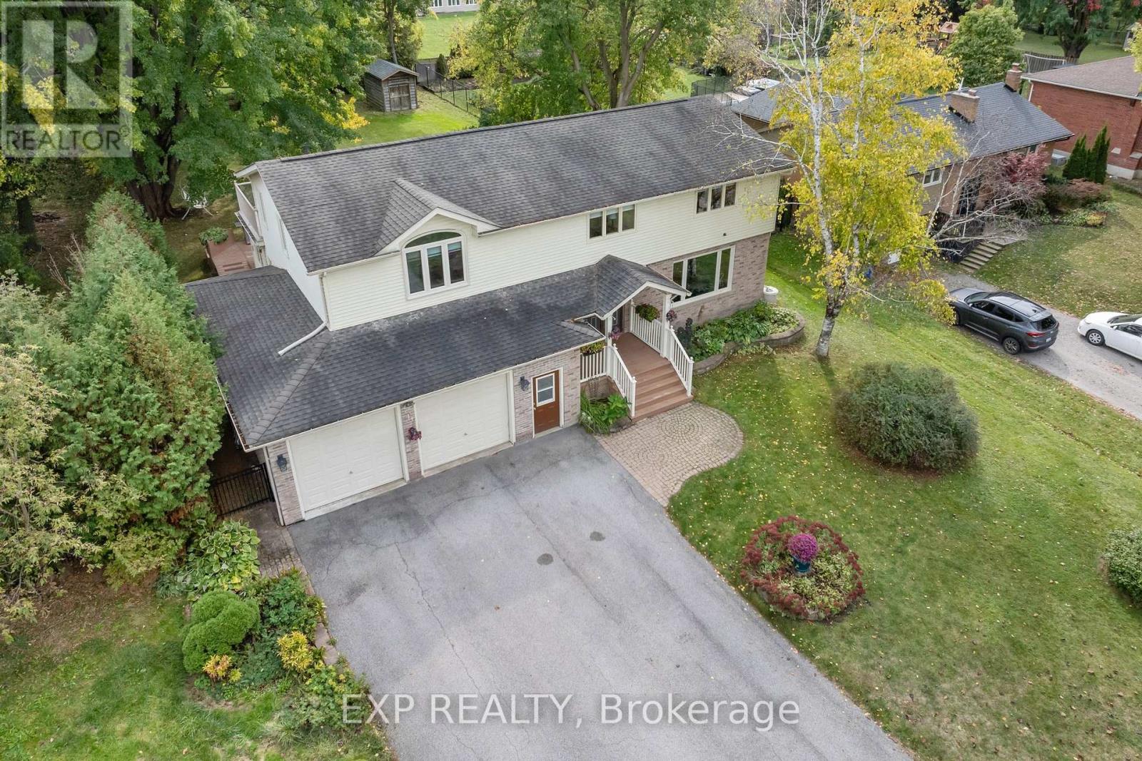 29 May Avenue, East Gwillimbury, Ontario  L0G 1V0 - Photo 3 - N11912536