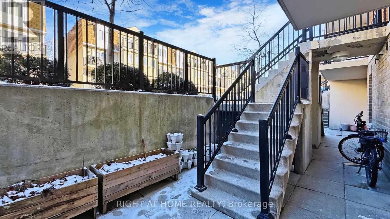 Property at 1016 - 3043 FINCH AVENUE W image 3