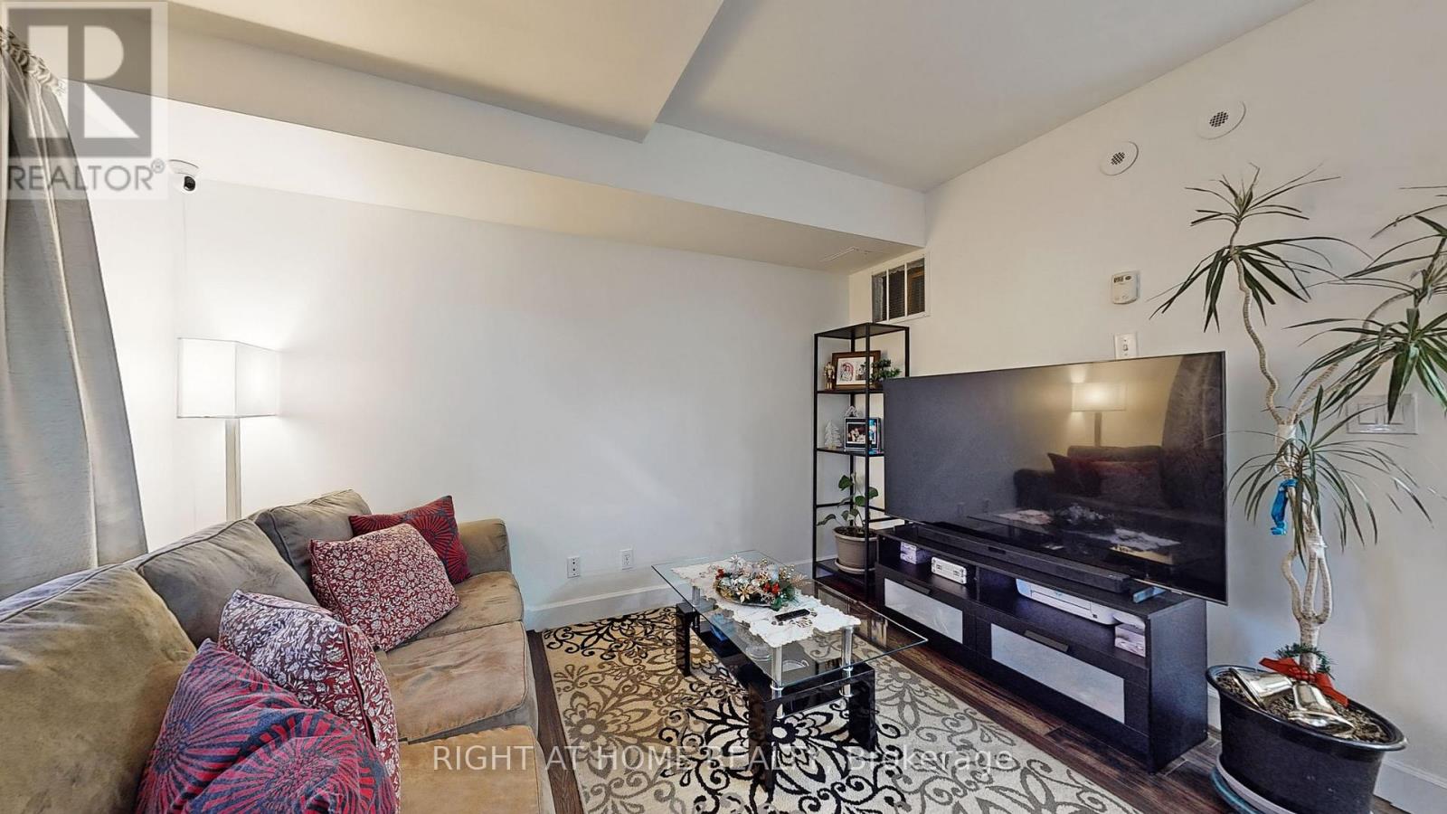 1016 - 3043 Finch Avenue W, Toronto, Ontario  M9M 0A4 - Photo 8 - W11912610