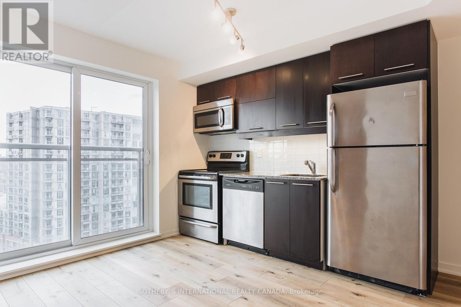 Property at 1619 - 38 JOE SHUSTER WAY image 5