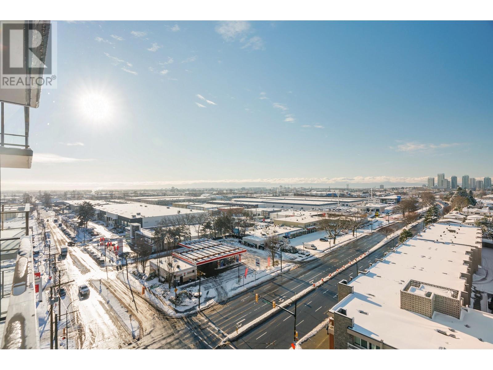 Listing Picture 28 of 31 : 904 8188 FRASER STREET, Vancouver / 溫哥華 - 魯藝地產 Yvonne Lu Group - MLS Medallion Club Member