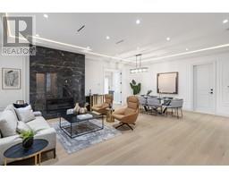 7165 PAULUS CRESCENT