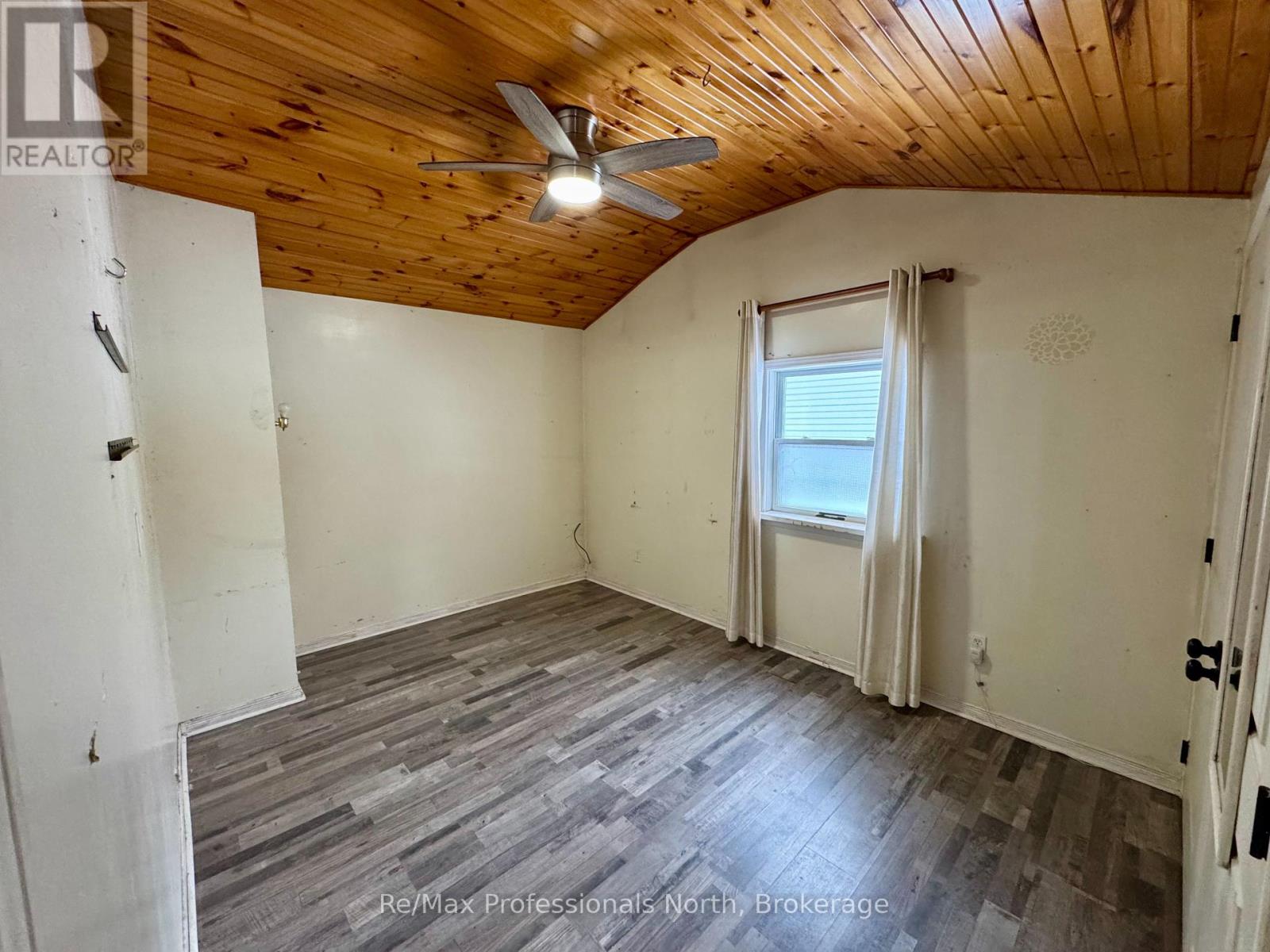 360 Muskoka Beach Road, Gravenhurst, Ontario  P1P 1M6 - Photo 14 - X11912810