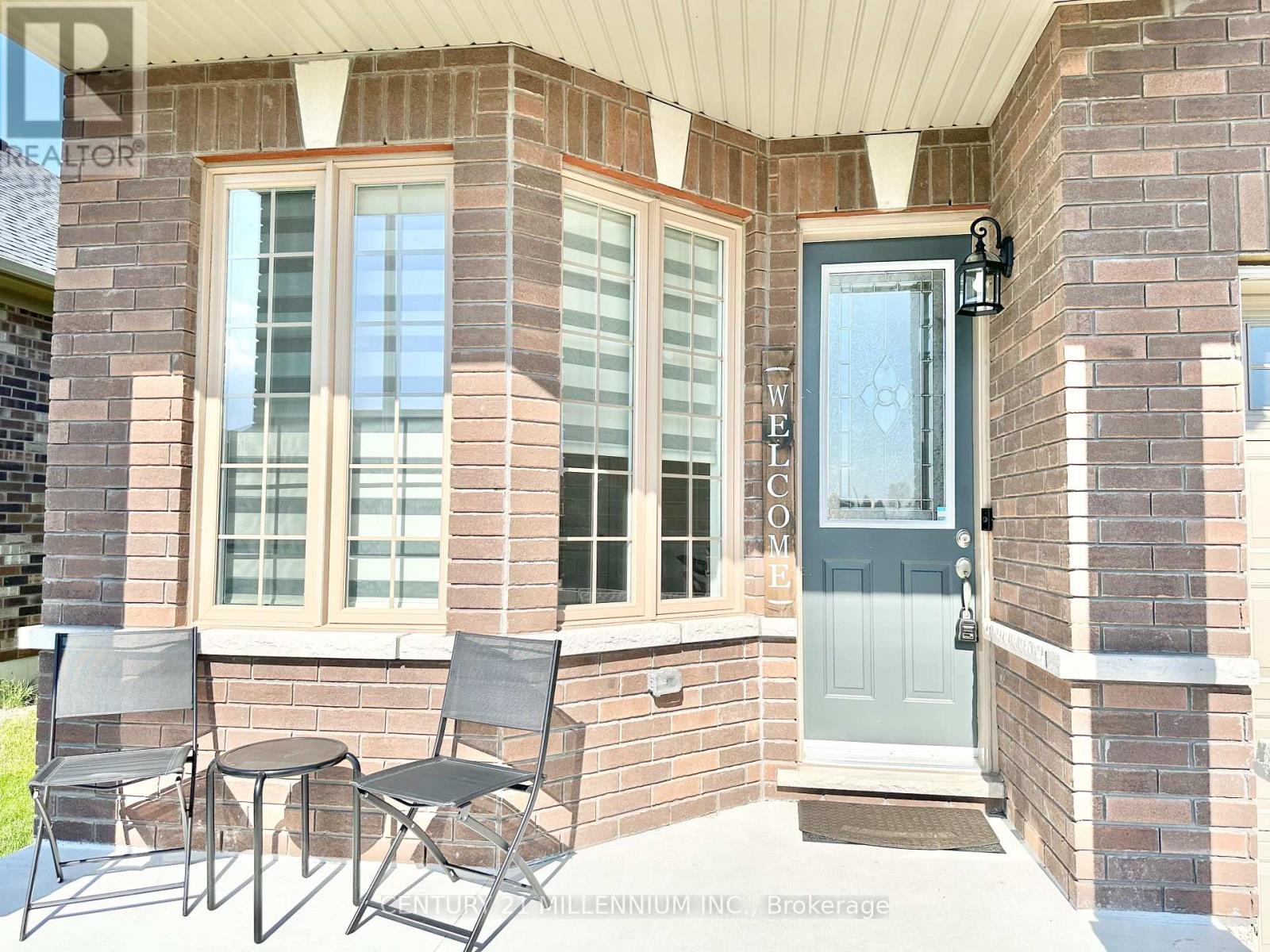 Property at 50 SEATON CRESCENT image 3