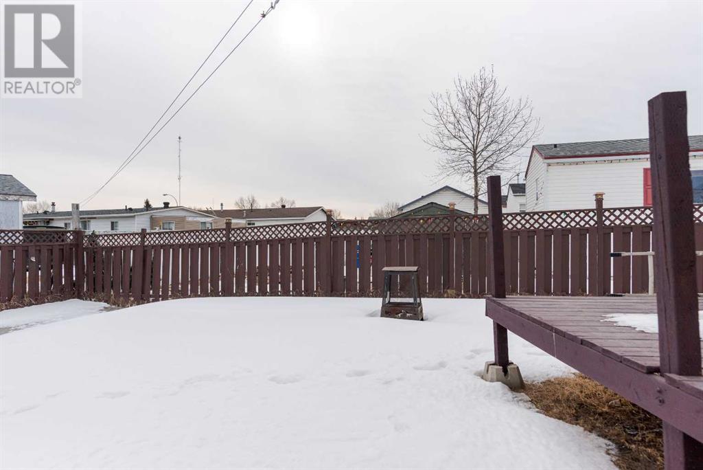 121 Grant Bay, Fort Mcmurray, Alberta  T9H 5J1 - Photo 39 - A2185930