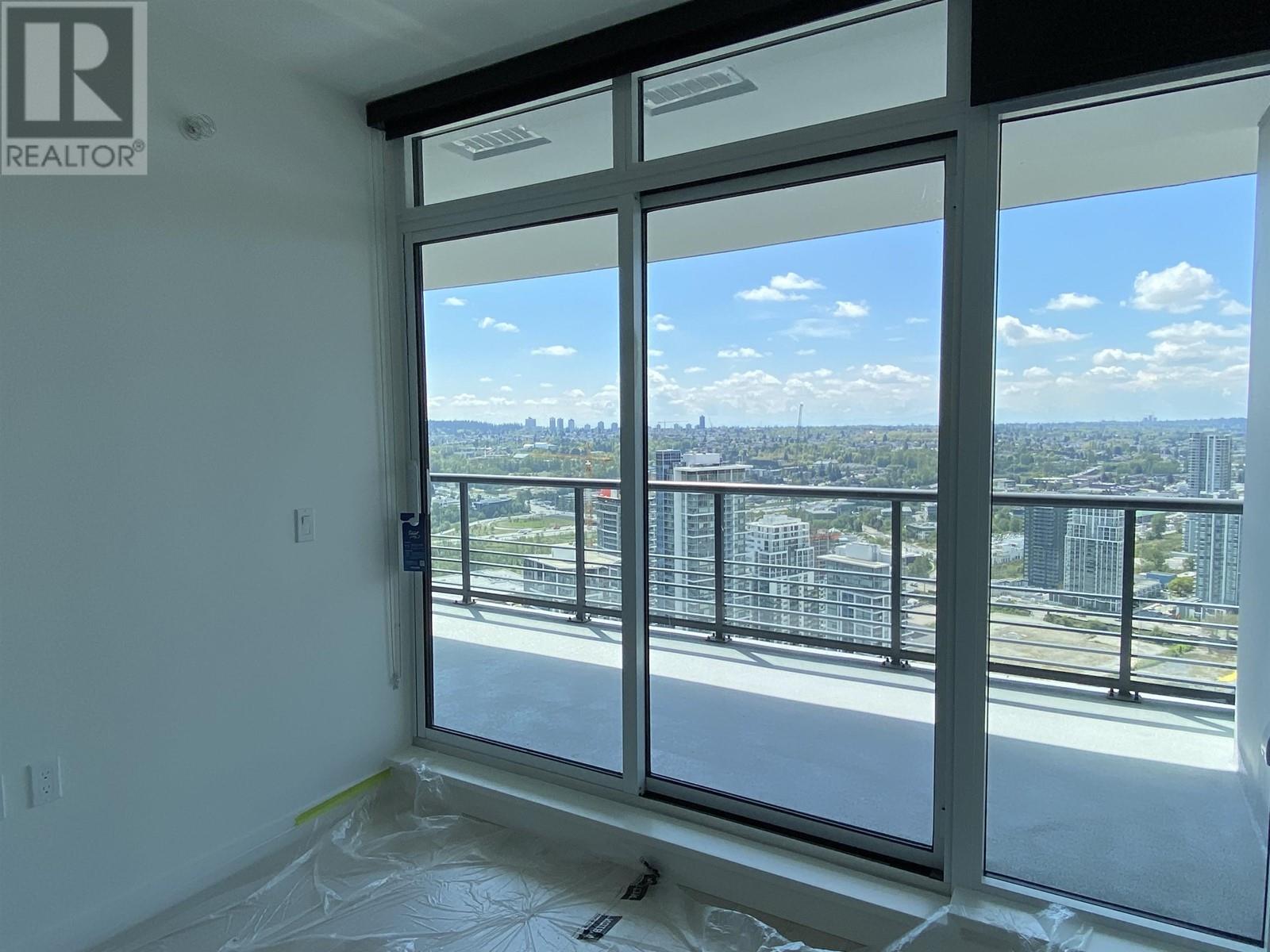 Listing Picture 15 of 22 : 4001 4720 LOUGHEED HIGHWAY, Burnaby / 本拿比 - 魯藝地產 Yvonne Lu Group - MLS Medallion Club Member