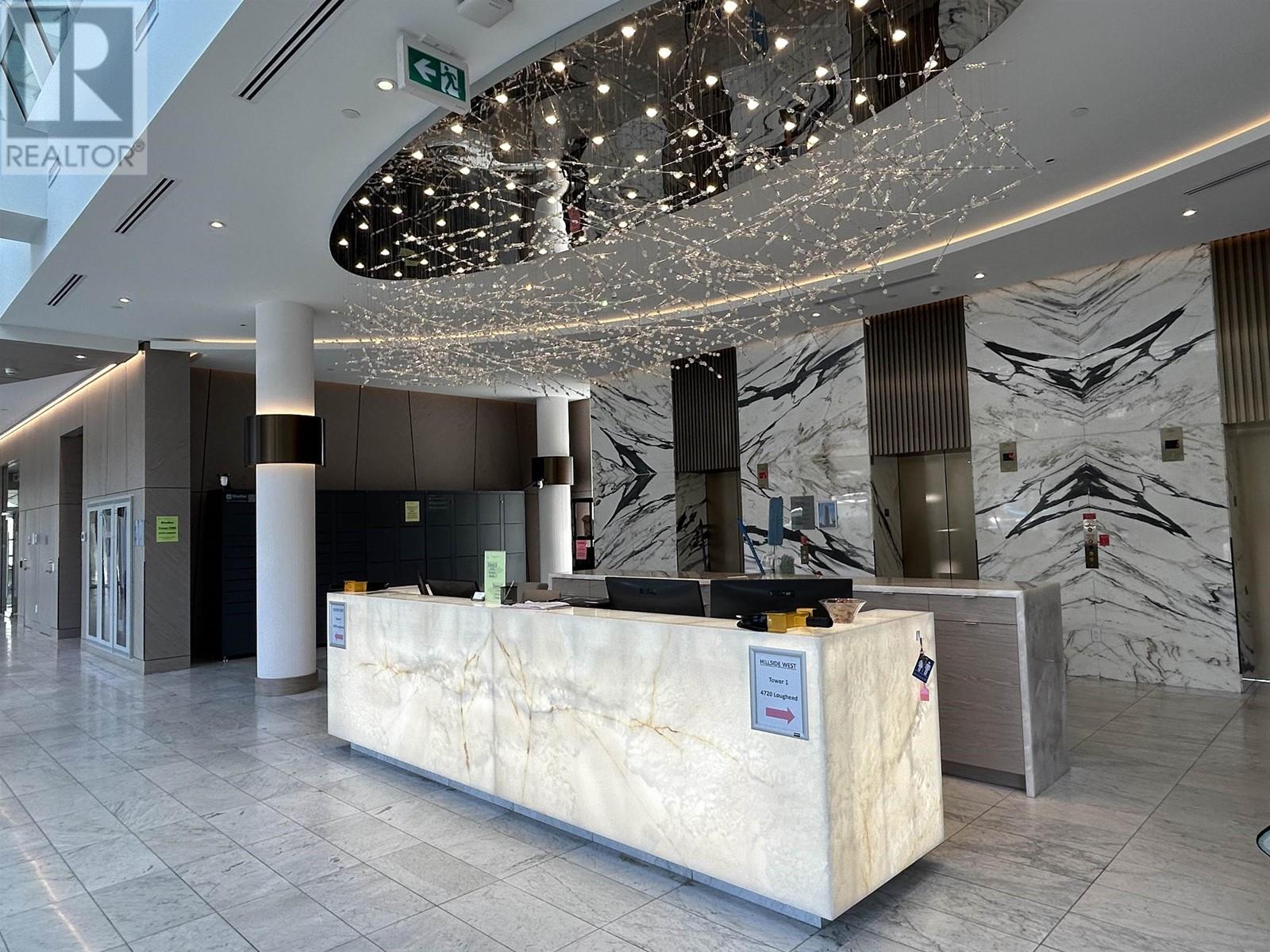 Listing Picture 3 of 22 : 4001 4720 LOUGHEED HIGHWAY, Burnaby / 本拿比 - 魯藝地產 Yvonne Lu Group - MLS Medallion Club Member