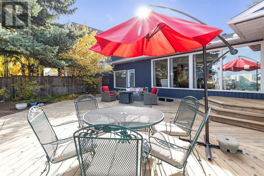 54 Wildwood Drive Sw, Calgary, Alberta  T3C 3C5 - Photo 2 - A2185696