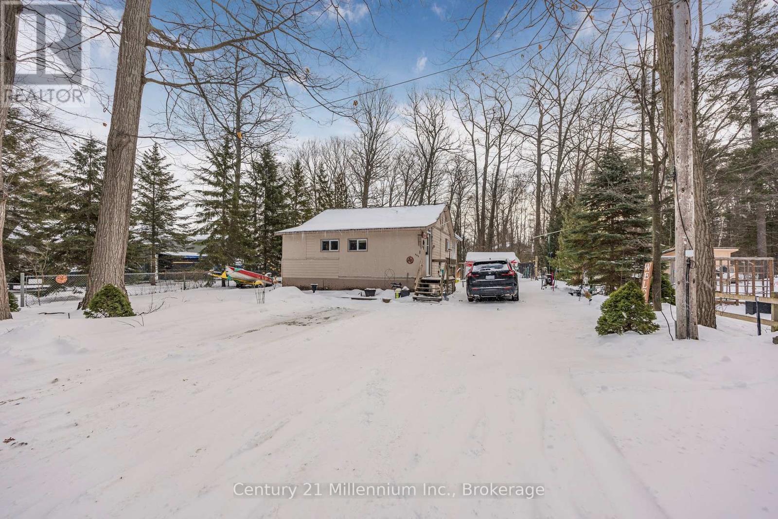 605 Oxbow Park Drive, Wasaga Beach, Ontario  L9Z 2T9 - Photo 4 - S11913108