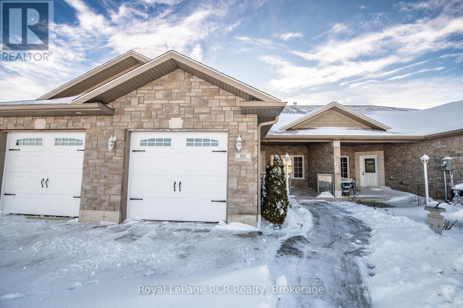 102 Broomer Crescent, Wellington North, Ontario  N0G 2L4 - Photo 4 - X11913097