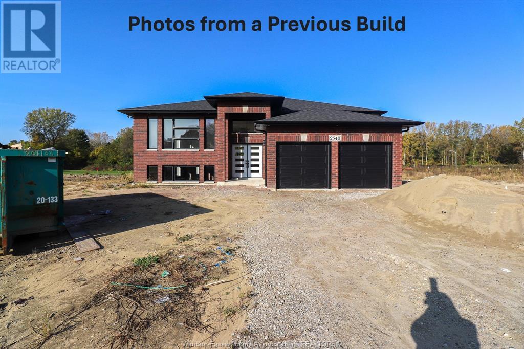 4418 BELMONT, Comber, Ontario