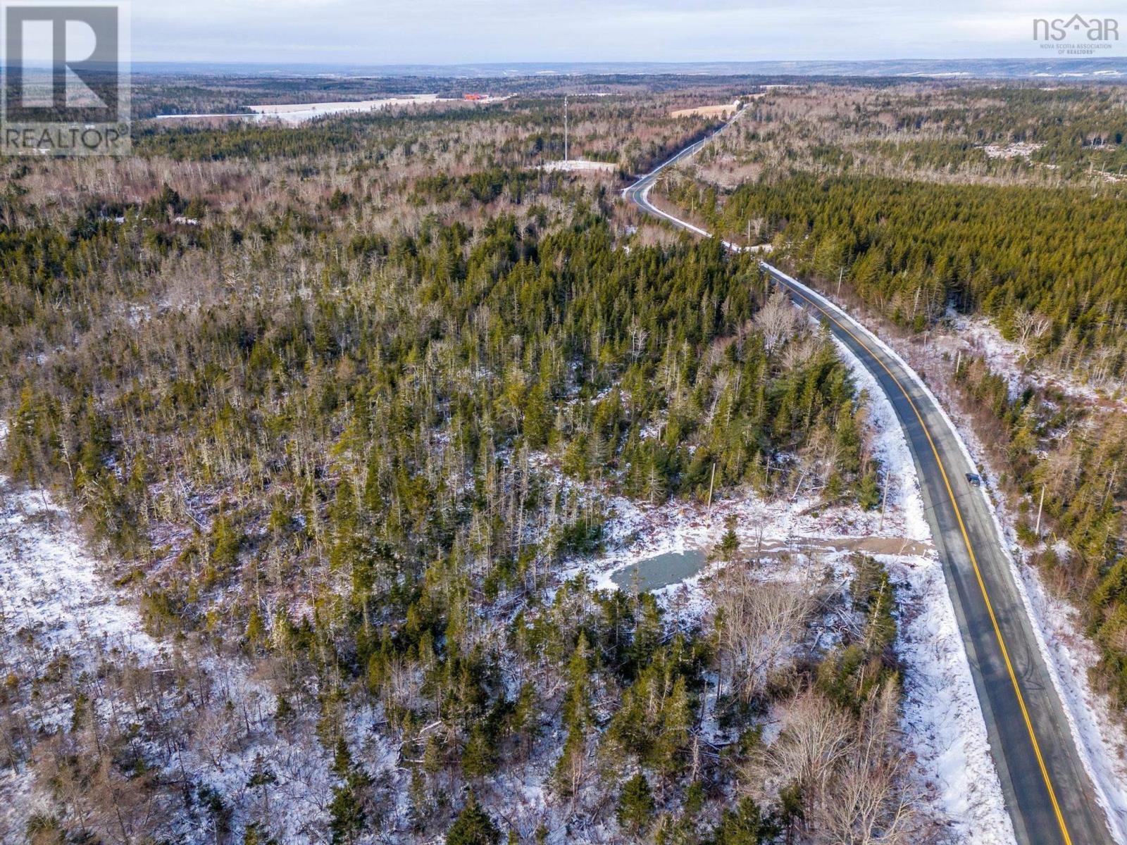 8055 Moose River Road, Long Lake, Nova Scotia  B0N 1X0 - Photo 17 - 202424485