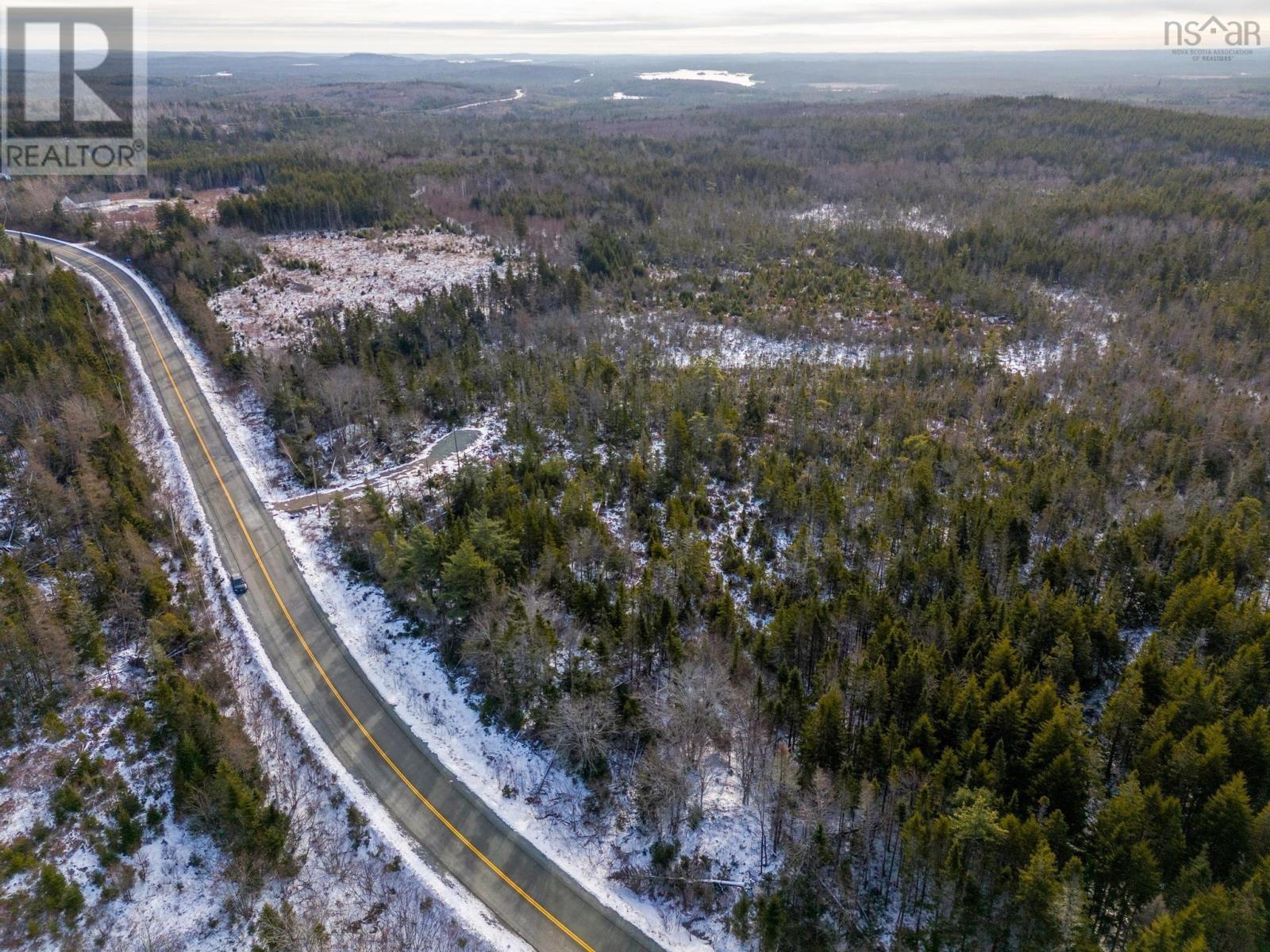 8055 Moose River Road, Long Lake, Nova Scotia  B0N 1X0 - Photo 9 - 202424485