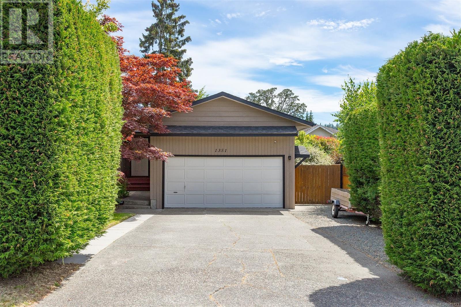 1351 Le Burel Pl, central saanich, British Columbia