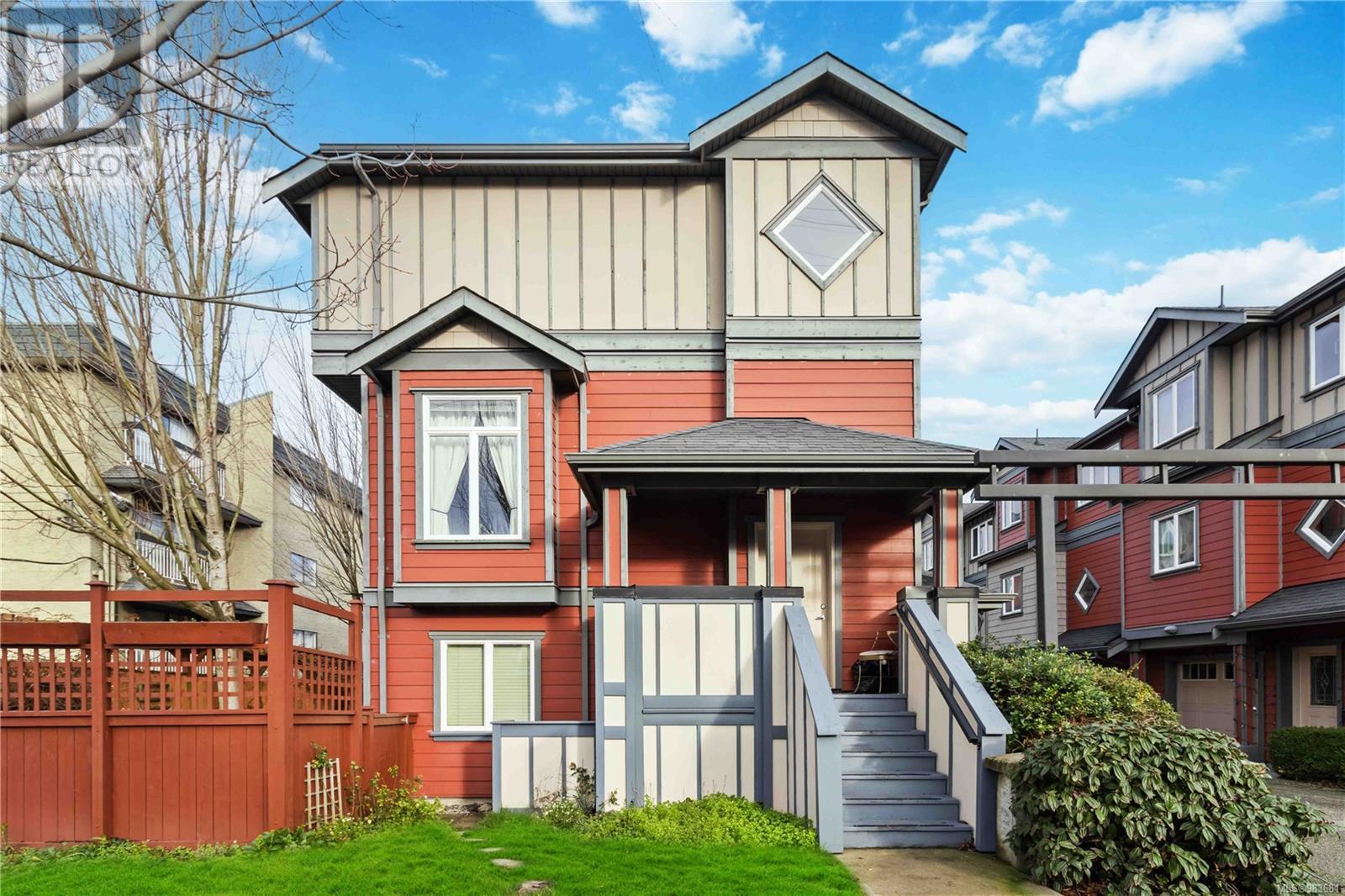 1 920 Caledonia Ave, victoria, British Columbia