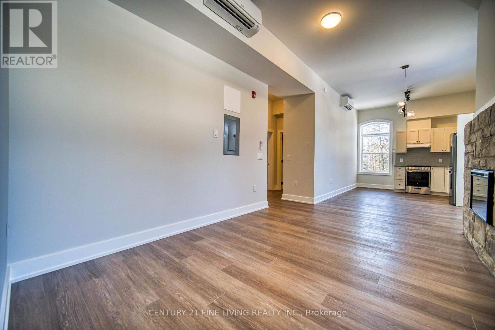 201 - 1614 Ridge Road E, Oro-Medonte, Ontario  L0L 1T0 - Photo 8 - S8183502